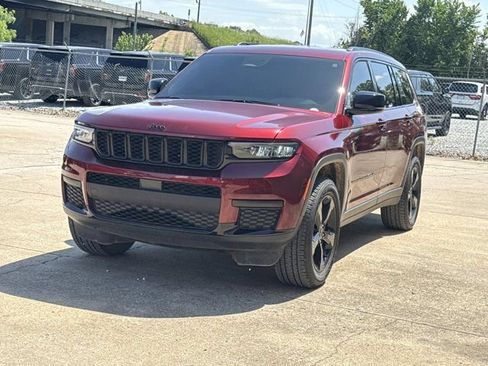 Used 2023 Jeep Grand Cherokee L Laredo AWD/4WD image 14
