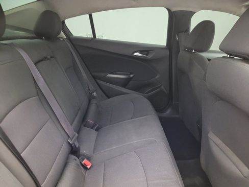 Used 2017 Chevrolet Cruze LT image 19