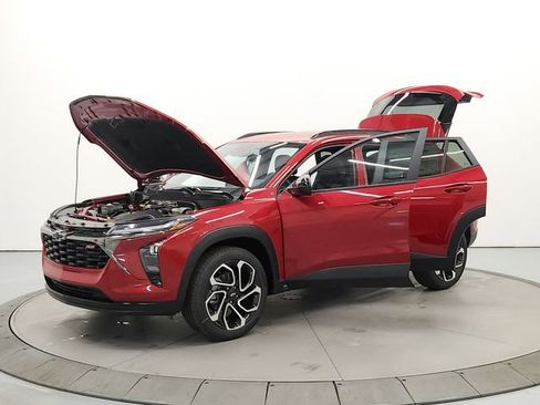 New 2026 Chevrolet Trax RS FWD image 11