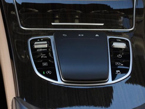 Used 2020 Mercedes-Benz GLC 300 image 49