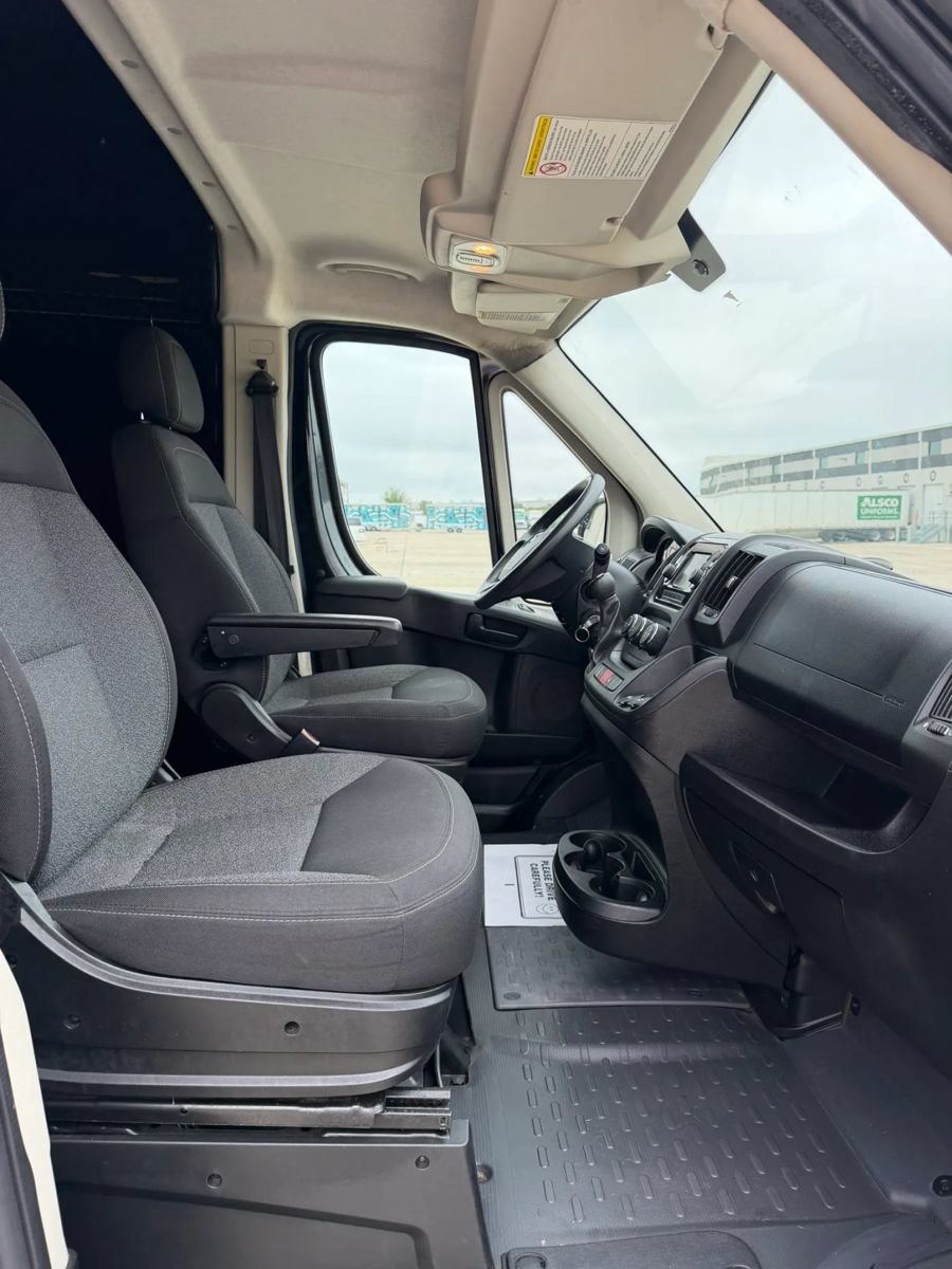 Used 2016 RAM ProMaster 2500 w/ Interior Convenience Group FWD image 7