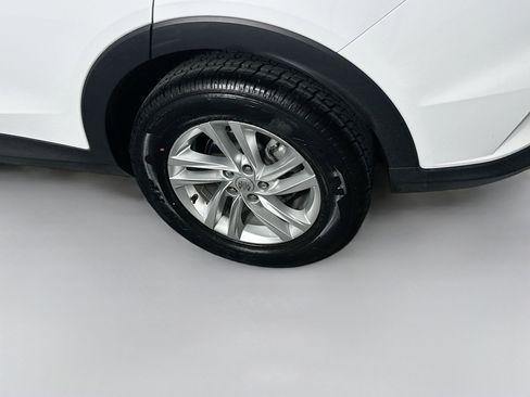 Used 2025 Buick Envista Preferred image 11