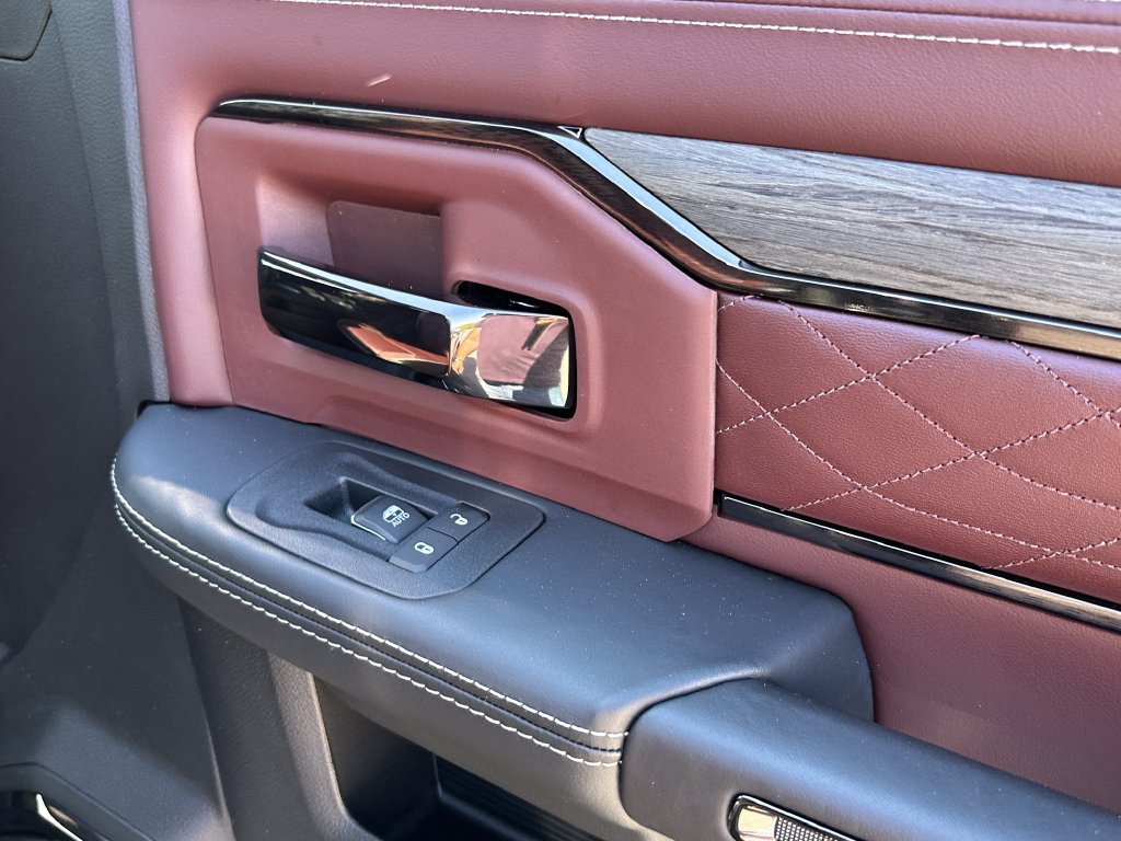 New 2026 RAM 2500 Limited AWD/4WD image 17
