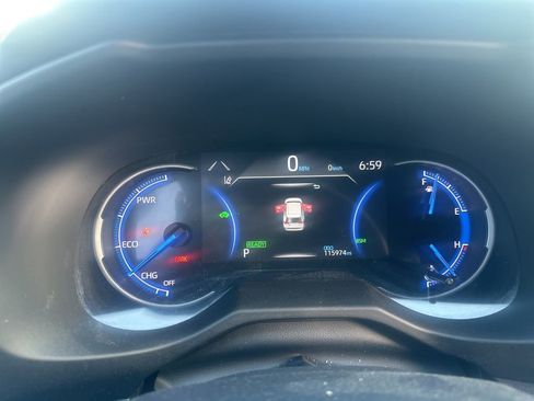 Used 2020 Toyota RAV4 Limited w/ Carpet Mat Package AWD/4WD image 2