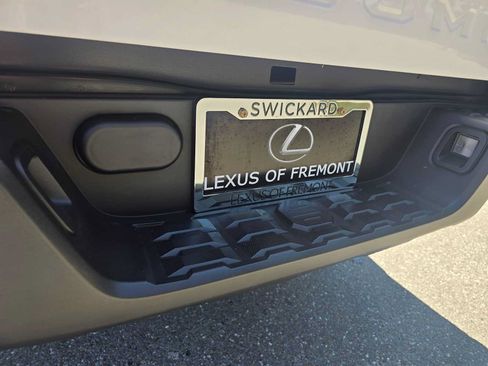 Used 2023 Toyota Tacoma SR AWD/4WD image 14