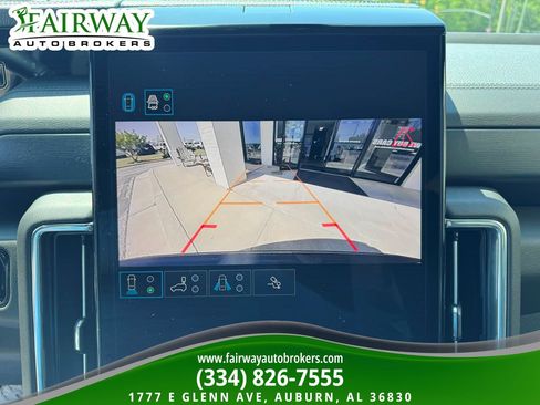 Used 2025 GMC Yukon Denali image 23