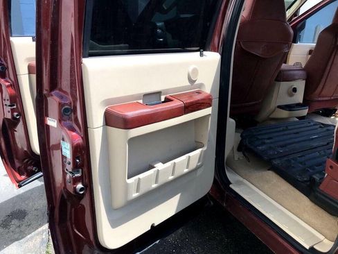 Used 2008 Ford F350 4x4 Crew Cab DRW Super Duty image 29