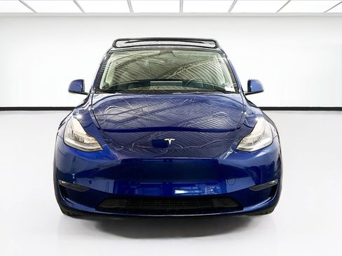 Used 2022 Tesla Model Y Long Range AWD/4WD image 2