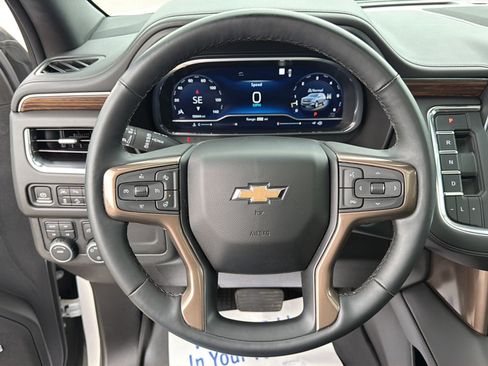 Used 2023 Chevrolet Tahoe High Country AWD/4WD image 9