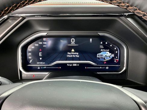 Used 2024 GMC Sierra 1500 AT4 w/ Technology Package image 21