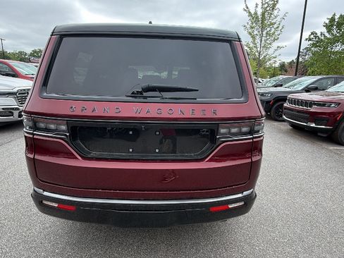 Certified 2025 Jeep Grand Wagoneer Series II Obsidian w/ Quick Order Packagew 28T AWD/4WD image 9