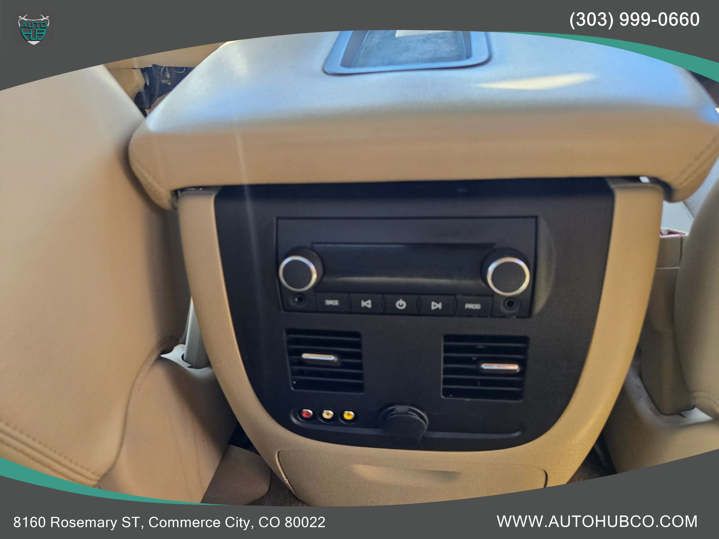 Used 2013 Chevrolet Avalanche LTZ AWD/4WD image 14
