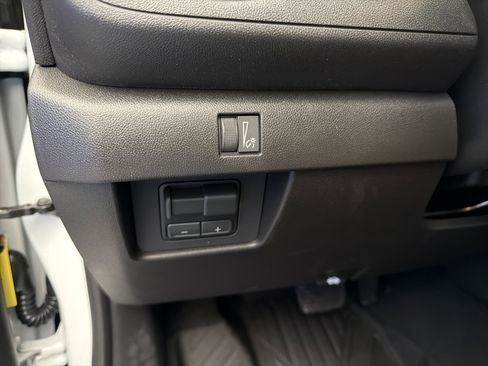 New 2026 Chevrolet Colorado Trail Boss AWD/4WD image 15