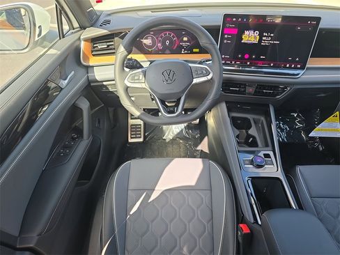 New 2026 Volkswagen Tiguan SEL R-Line image 12