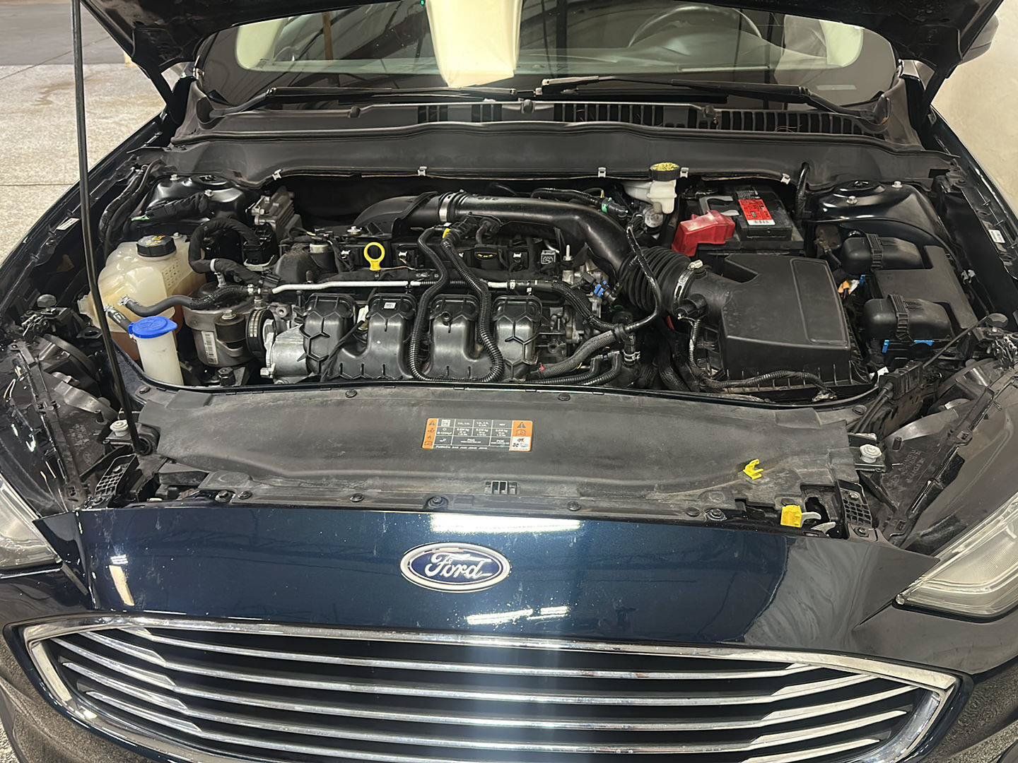 Used 2020 Ford Fusion SE AWD/4WD image 13