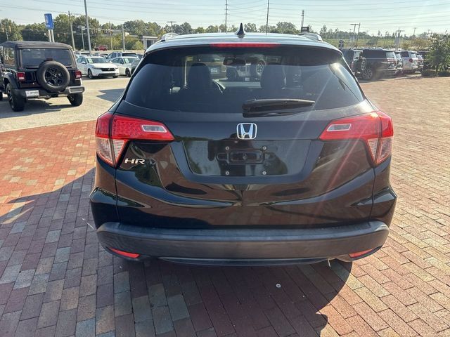 Used 2017 Honda HR-V EX-L image 10