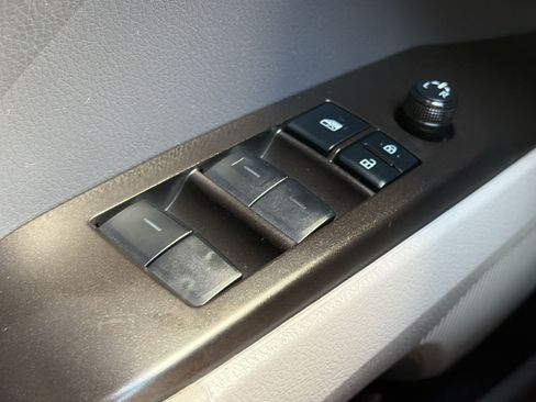 Certified 2021 Toyota Camry LE FWD image 30