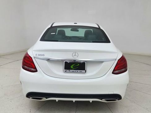 Used 2018 Mercedes-Benz C 300 Sedan image 5