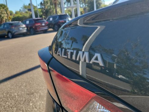 Certified 2025 Nissan Altima 2.5 S image 8