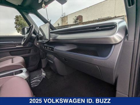 New 2025 Volkswagen ID. Buzz Pro S image 20
