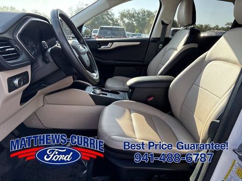 Certified 2022 Ford Escape SEL w/ Class II Trailer Tow Package AWD/4WD image 9