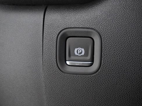 New 2026 Chevrolet Silverado 1500 Custom Trail Boss w/ Dark Appearance Package image 17