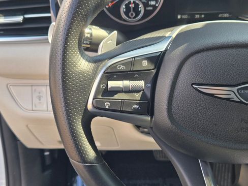 Used 2025 Genesis G70 2.5T image 31