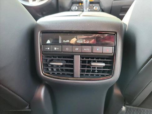 Used 2022 MAZDA CX-9 Touring AWD/4WD image 14