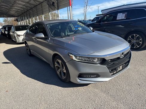 Used 2018 Honda Accord EX-L image 2