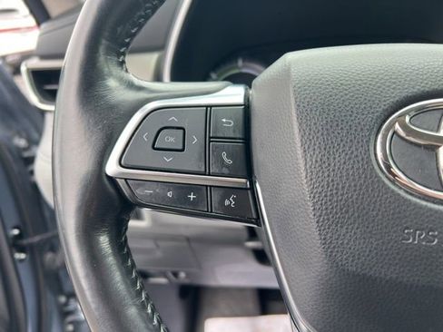 Used 2021 Toyota Highlander Limited image 14