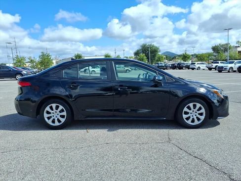 Used 2024 Toyota Corolla LE FWD image 3