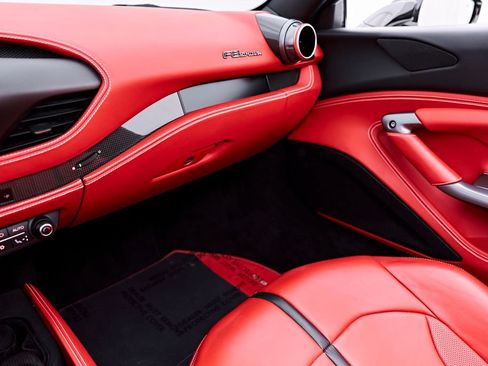 Used 2022 Ferrari F8 Tributo RWD image 76