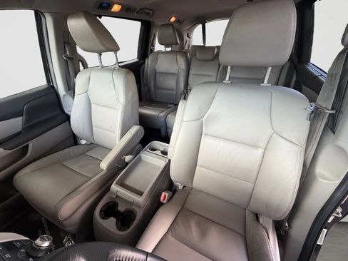 Used 2012 Honda Odyssey Touring Elite image 13