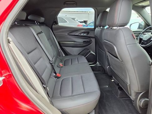 Used 2022 Chevrolet TrailBlazer RS FWD image 18