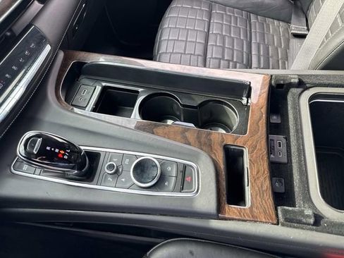 Used 2022 Cadillac Escalade Sport Platinum AWD/4WD image 28