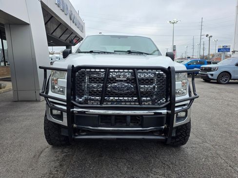 Used 2017 Ford F150 XLT image 9