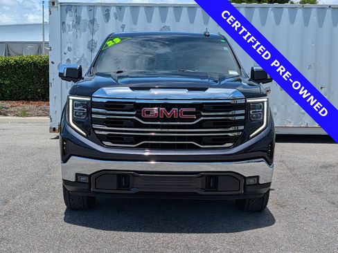 Used 2023 GMC Sierra 1500 SLT w/ SLT Premium Package AWD/4WD image 8