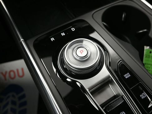 New 2026 Kia Carnival SX w/ SX Dark Edition Package image 23