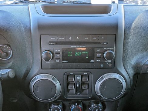 Used 2017 Jeep Wrangler Unlimited Sport w/ Quick Order Package 24S image 19