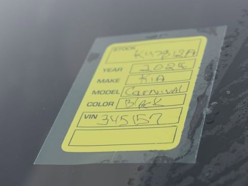 Certified 2024 Kia Carnival EX image 13