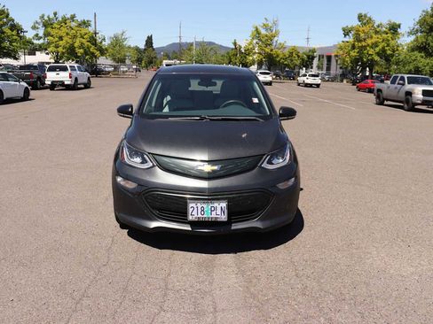 Used 2019 Chevrolet Bolt LT FWD image 2