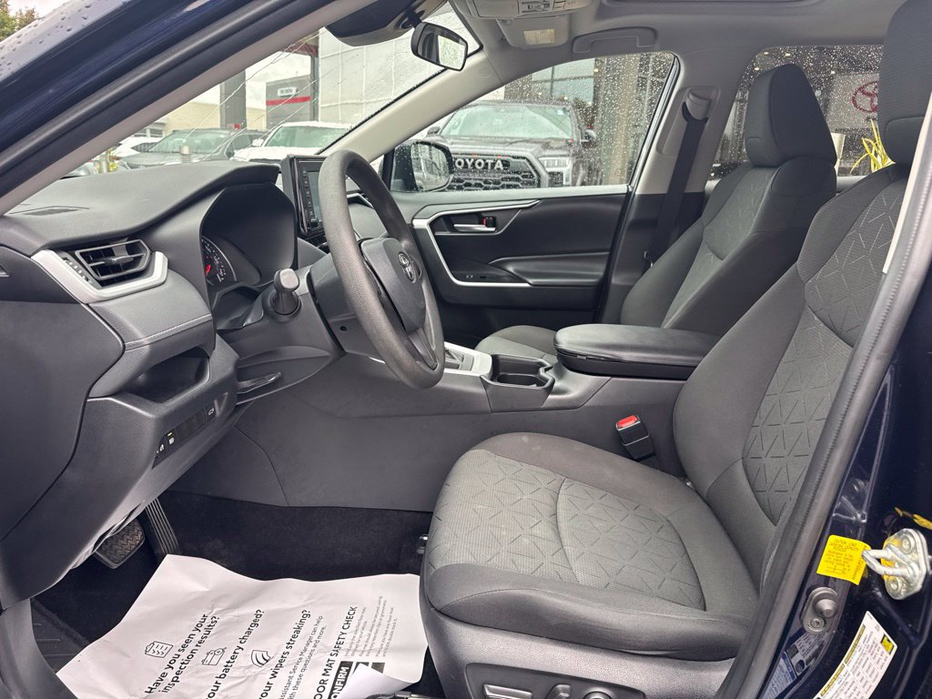 Certified 2021 Toyota RAV4 XLE w/ Convenience Package AWD/4WD image 9