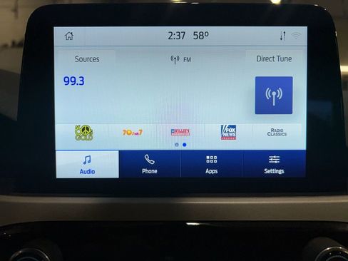 Used 2021 Ford Escape SE w/ Cold Weather Package image 24