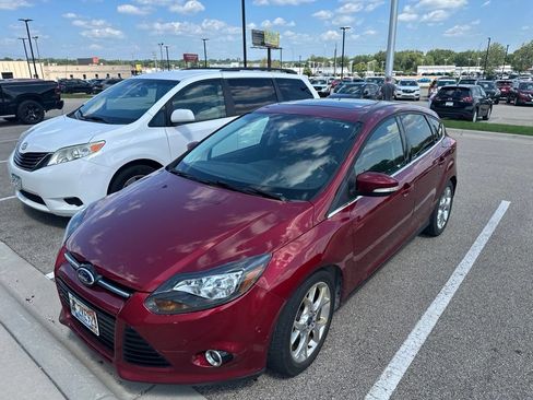 Used 2013 Ford Focus Titanium FWD image 2