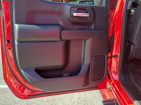 Used 2026 Chevrolet Silverado 1500 Custom RWD image 12