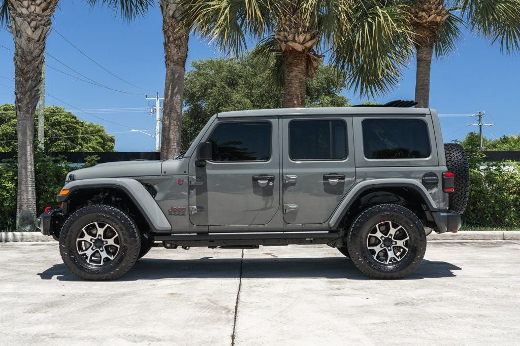 Used 2021 Jeep Wrangler Unlimited Rubicon AWD/4WD image 3