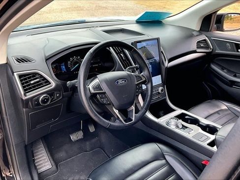 Used 2024 Ford Edge SEL AWD/4WD image 16