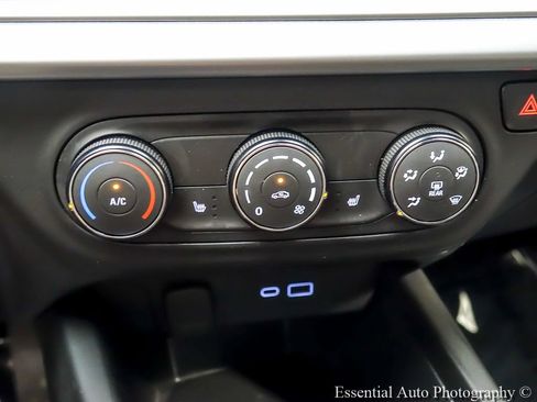 Used 2024 Chevrolet Trax RS w/ Driver Confidence Package FWD image 16