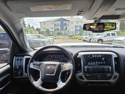 Used 2019 GMC Sierra 2500 SLT w/ Duramax Plus Package AWD/4WD image 12
