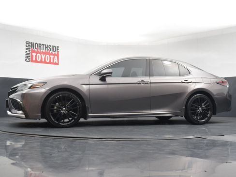 Used 2022 Toyota Camry XSE FWD image 27